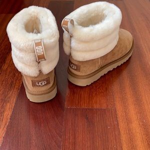 No flaws UGG mini Boots size 6.0 with rubber sole